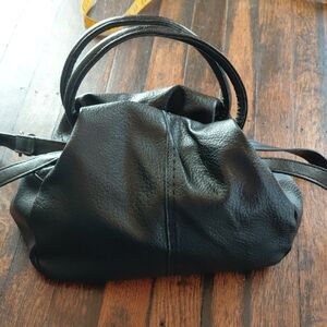 Elegant Black Leather Shoulder Bag